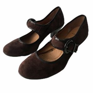 I Heart Comfort Brown Suede Mary Jane Heels Sz 9